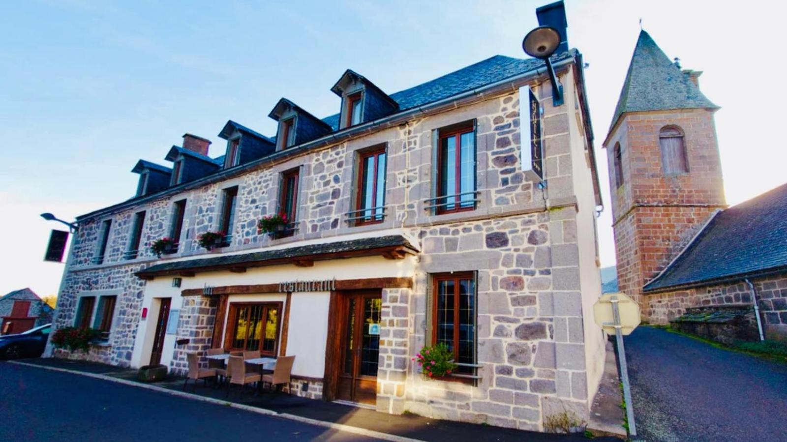 Hotel Restaurant Du Plomb Du Cantal Murat  Buitenkant foto